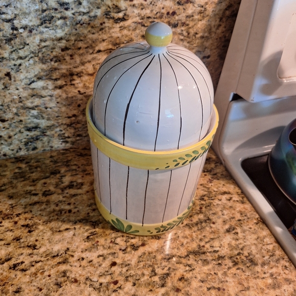 Italian Handpainted Biscuit canister - Picture 9 of 12